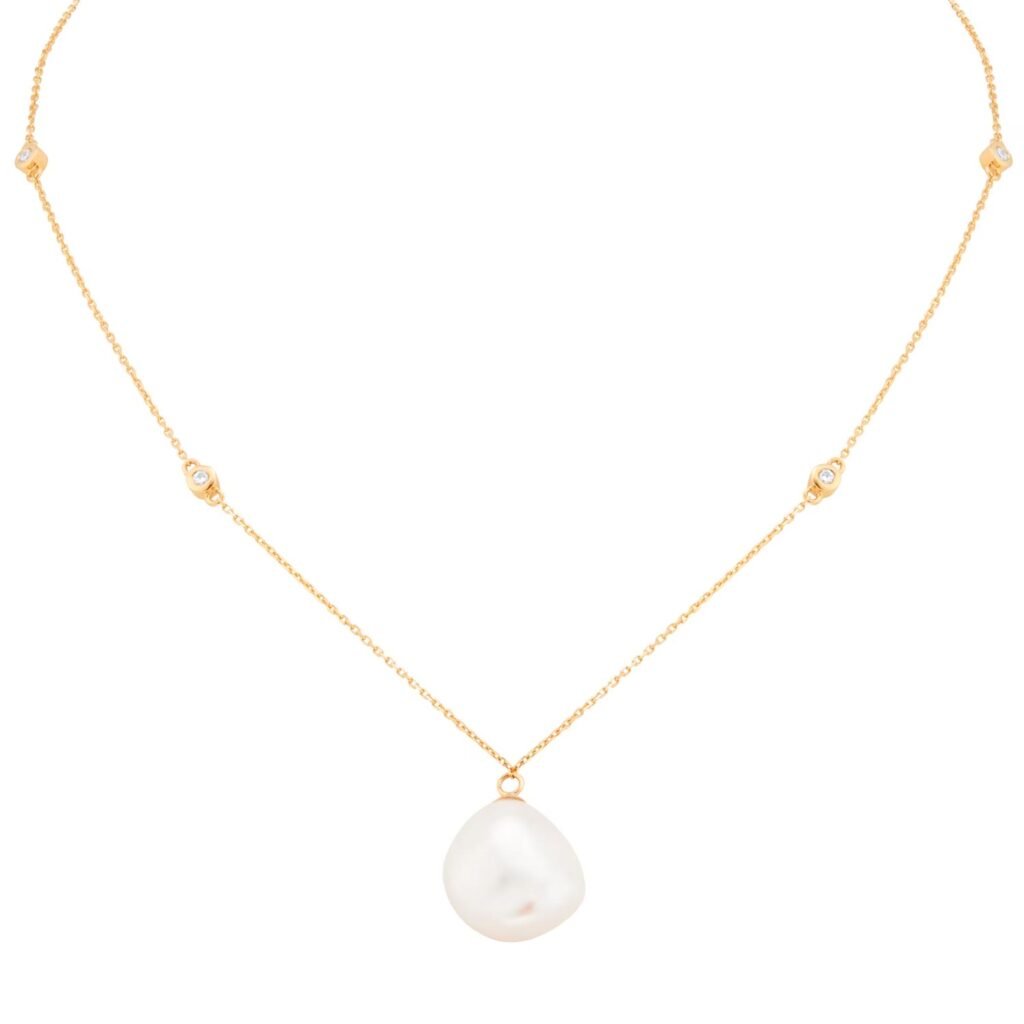 18ct Yellow Gold 0.10cttw Diamond & Baroque Pearl Pendant