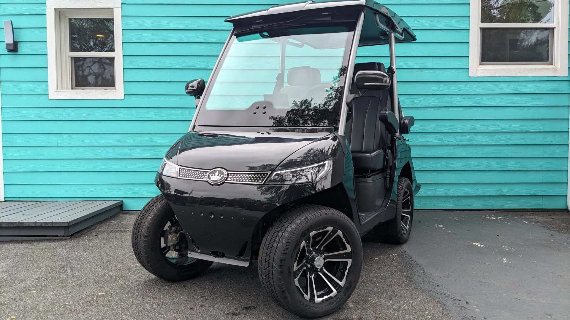 2022 Evolution D3 Lithium-Ion Black Golf Cart for Sale