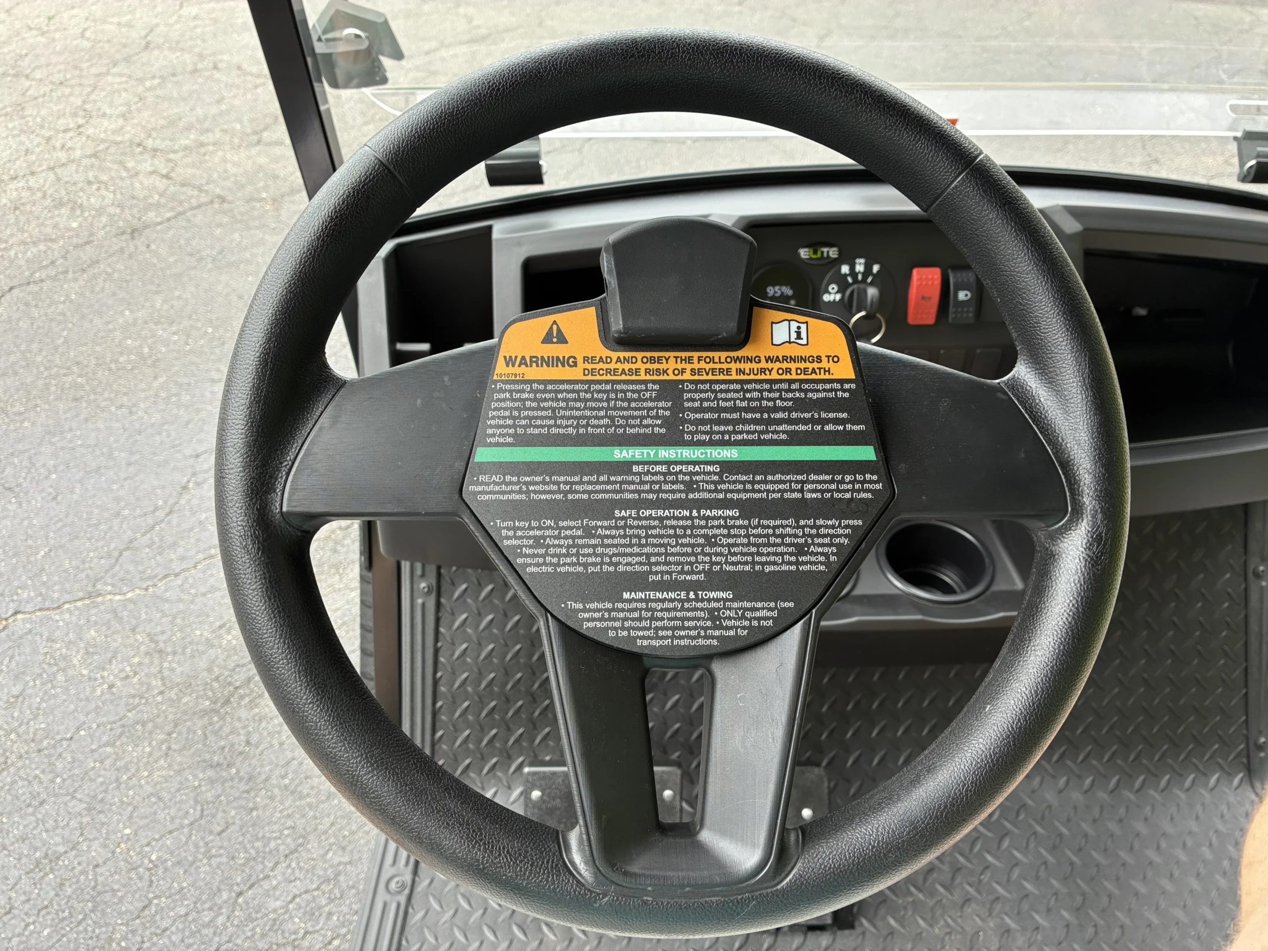 2026 Cushman Hauler photo 9